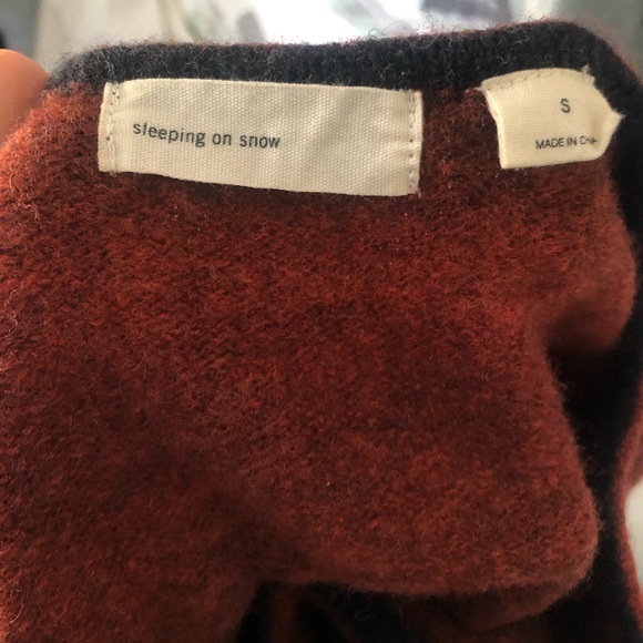 Sleeping on Snow beautiful sweater ❤️ - Picture 4 of 5